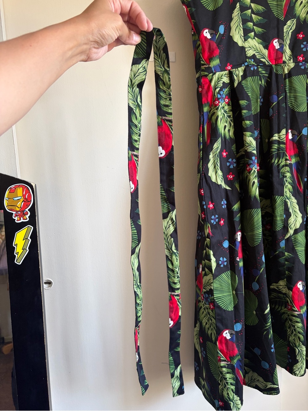 Collectif Black Dress Tropical Print Parrots UK 10 US Small Matching tote & belt - Picture 12 of 16
